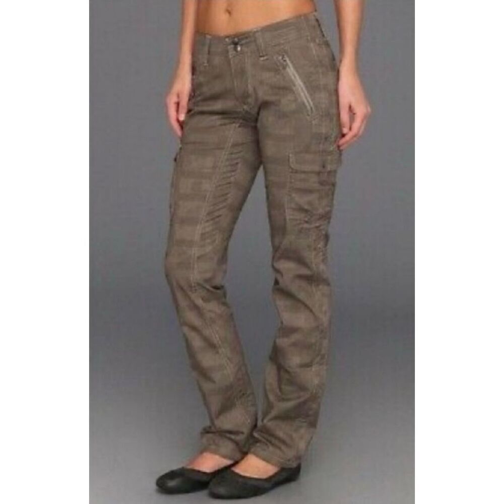 ✨Kuhl Cargo Camo Hiking Khaki Sz 8 Pants✨